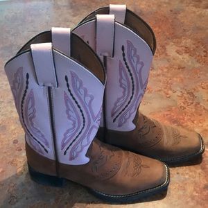 Girls Justin Cowboy boots size 1D